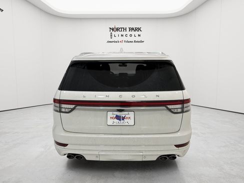 Used 2021 Lincoln Aviator Reserve w/ Equipment Group 210A AWD/4WD image 4