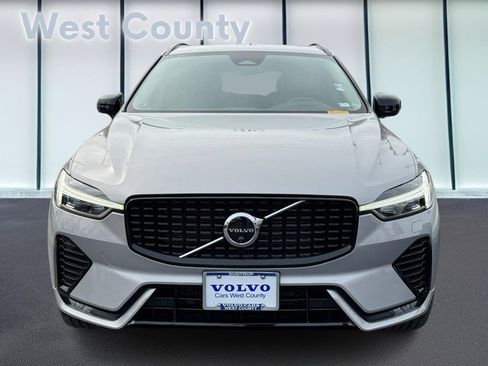 Certified 2023 Volvo XC60 B5 Plus w/ Climate Package image 10