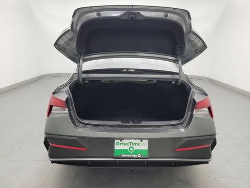 Used 2025 Hyundai Elantra Sport FWD image 29