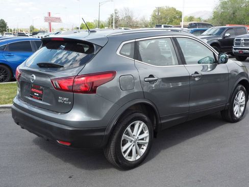 Used 2018 Nissan Rogue Sport SV AWD/4WD image 7