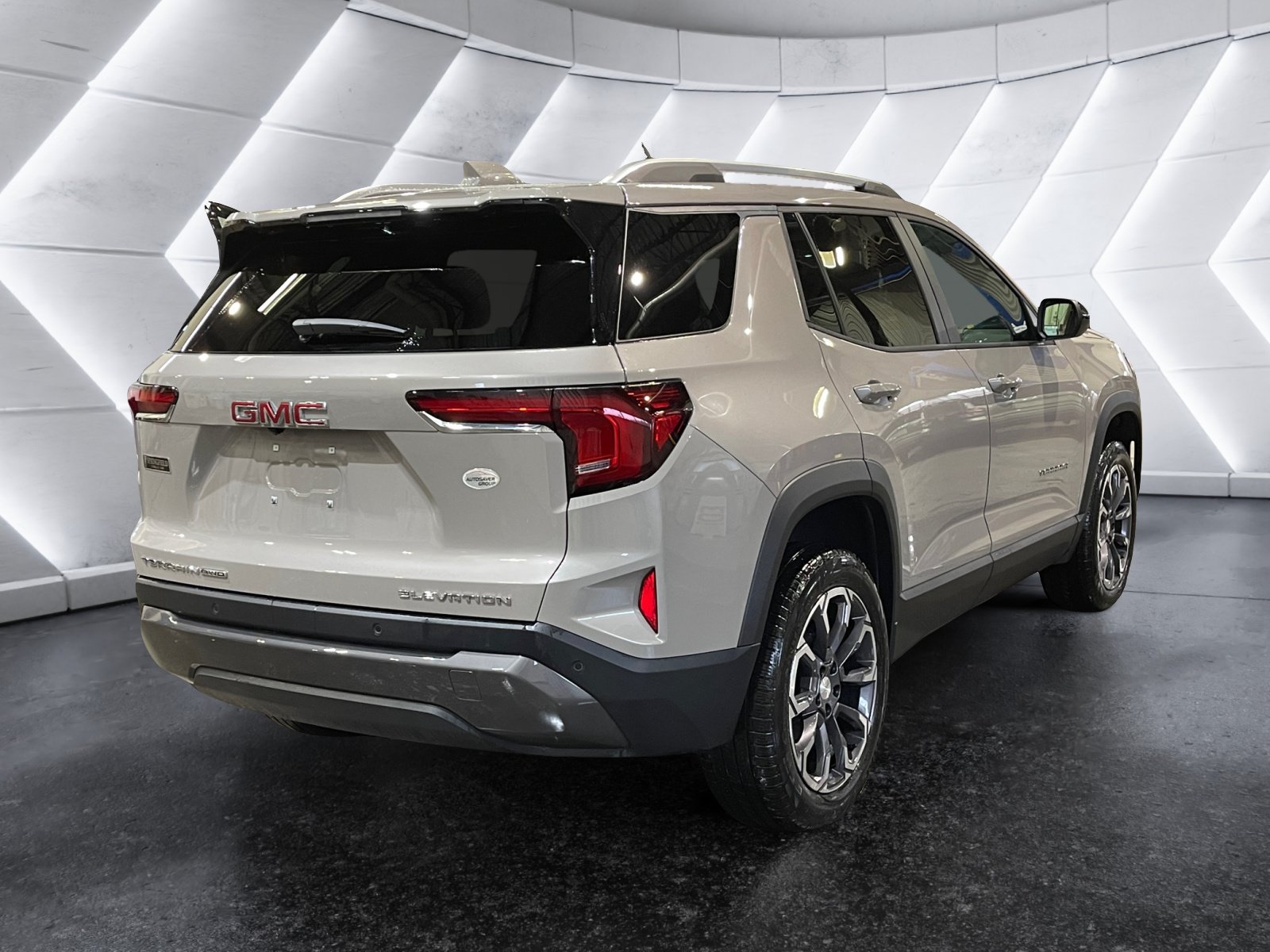 New 2027 GMC Terrain Elevation w/ Elevation Premium Package AWD/4WD image 6