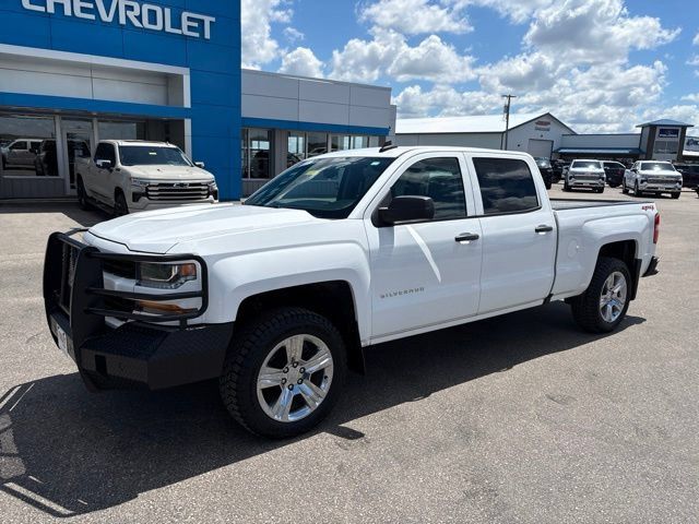 Used 2018 Chevrolet Silverado 1500 Custom w/ Custom Value Package AWD/4WD image 2