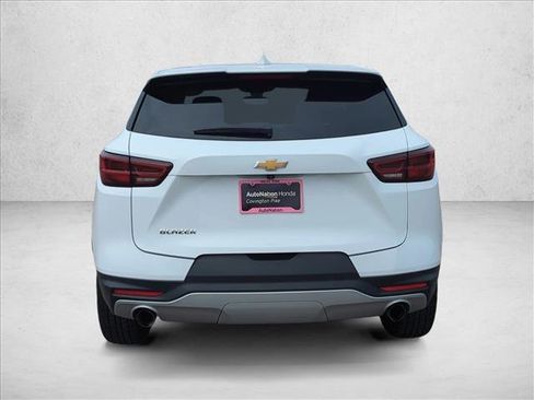 Used 2025 Chevrolet Blazer LT FWD image 8