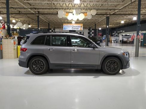 Certified 2022 Mercedes-Benz GLB 35 AMG 4MATIC image 6