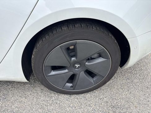 Used 2021 Tesla Model 3 Long Range AWD/4WD image 13