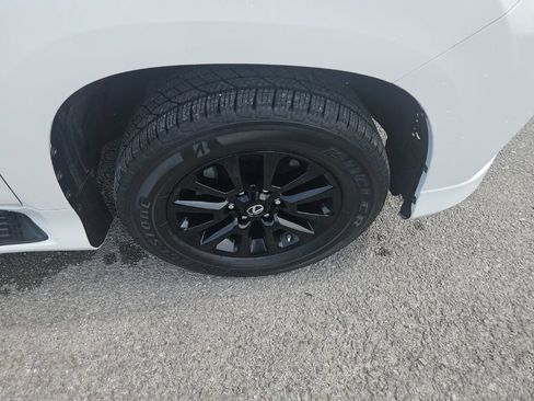 Used 2022 Lexus GX 460 w/ Black Line Special Edition AWD/4WD image 10