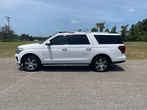 Used 2022 Ford Expedition Max Limited RWD image 2