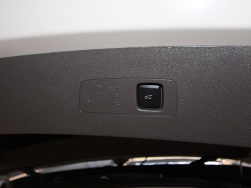 Used 2024 Lincoln Corsair FWD w/ Equipment Group 101A image 42