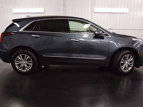 Used 2021 Cadillac XT5 Premium Luxury FWD image 9