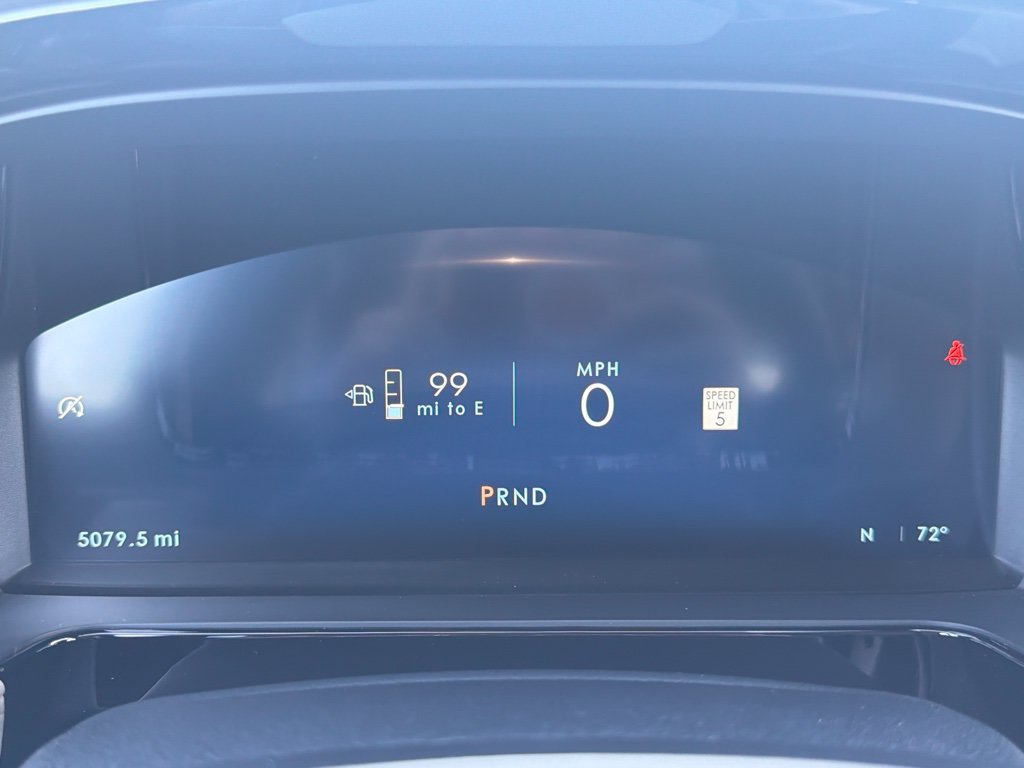 Used 2026 Lincoln Corsair Premiere AWD/4WD image 3