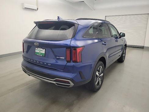 Used 2021 Kia Sorento EX w/ Panoramic Sunroof Package AWD/4WD image 9