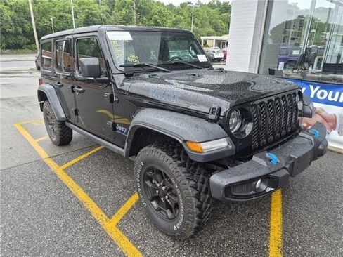 Used 2023 Jeep Wrangler Unlimited AWD/4WD image 9