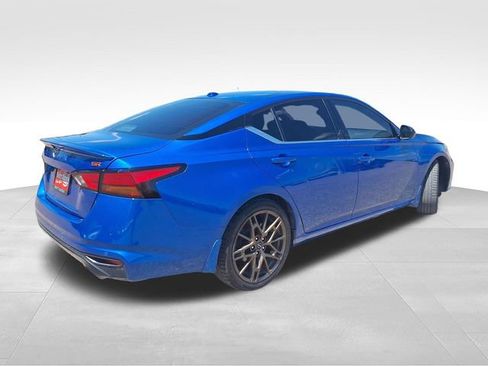 Certified 2025 Nissan Altima 2.5 SR FWD image 8