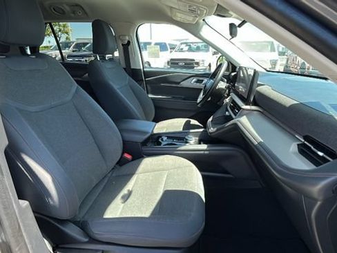 Certified 2025 Ford Explorer Active RWD image 11