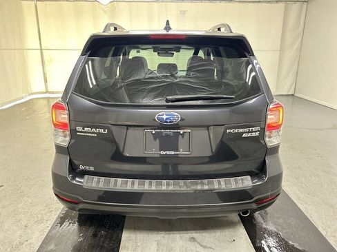 Used 2017 Subaru Forester 2.5i Premium AWD/4WD image 21
