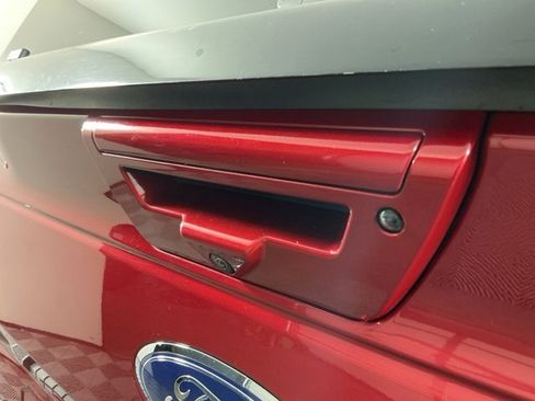 Used 2020 Ford F150 Lariat image 9