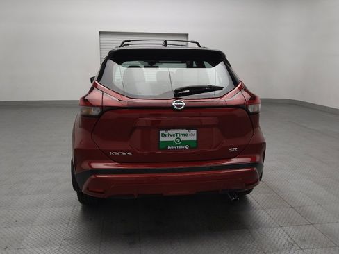Used 2021 Nissan Kicks SR w/ SR Premium Package FWD image 6