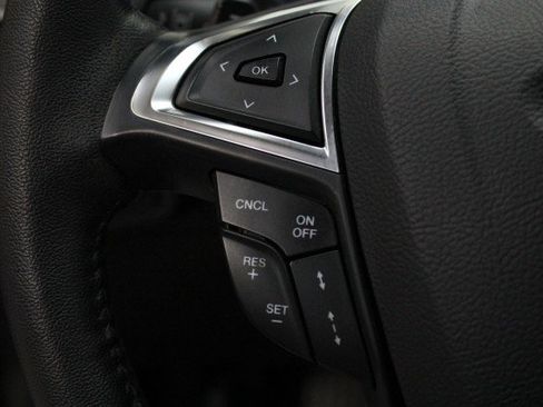 Used 2020 Ford Fusion Titanium image 11