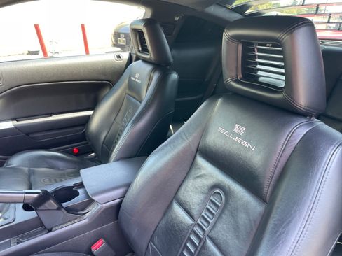 Used 2006 Ford Mustang GT image 21