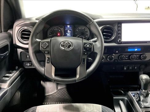 Certified 2023 Toyota Tacoma TRD Off-Road image 6