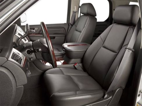 Used 2013 Cadillac Escalade Luxury AWD/4WD image 8