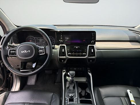 Used 2023 Kia Sorento EX FWD image 30
