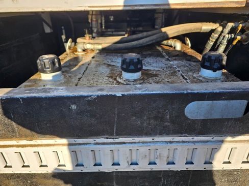 Used 2019 Ford F550 4x4 Regular Cab Super Duty image 6