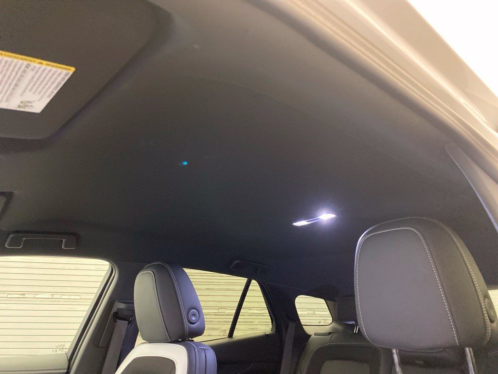 Used 2024 Chevrolet Blazer EV LT AWD/4WD image 17