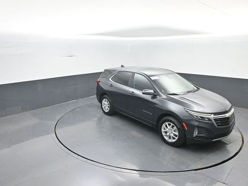 Used 2022 Chevrolet Equinox LT AWD/4WD image 24