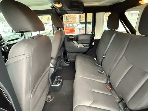 Used 2016 Jeep Wrangler Unlimited Sport w/ Quick Order Package 24S image 28