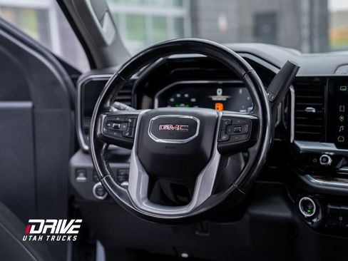 Used 2024 GMC Sierra 1500 SLE image 29