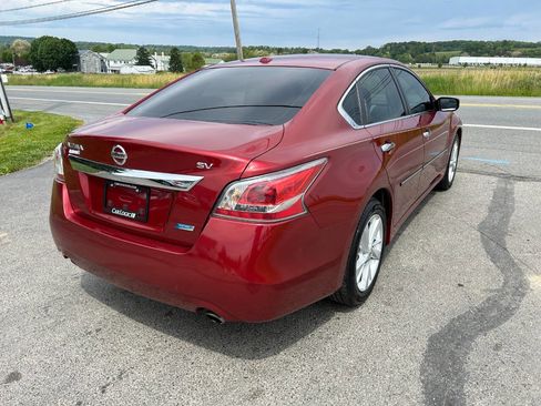 Used 2014 Nissan Altima 2.5 SV FWD image 11