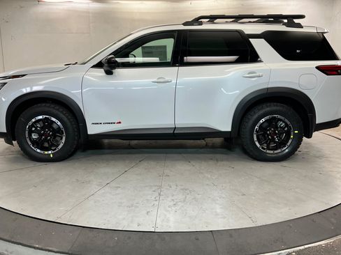 New 2026 Nissan Pathfinder Rock Creek AWD/4WD image 2