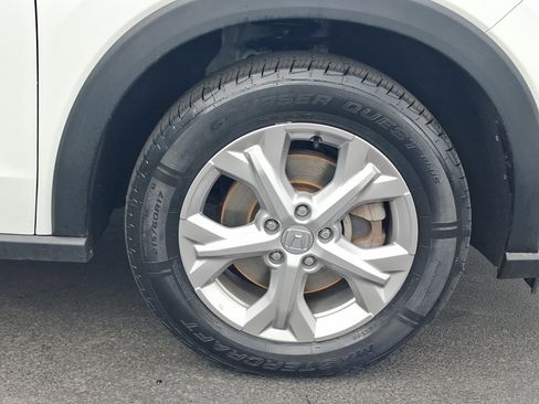 Used 2023 Honda HR-V LX image 8