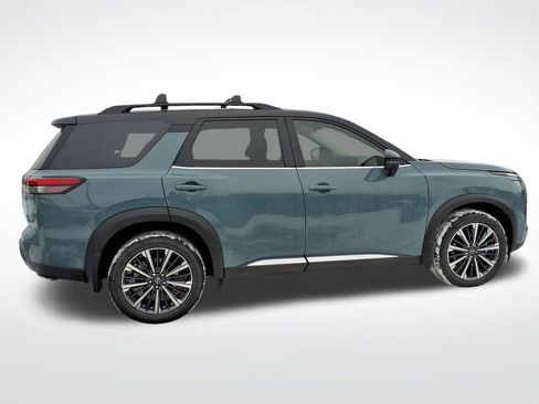 New 2026 Nissan Pathfinder Platinum image 8