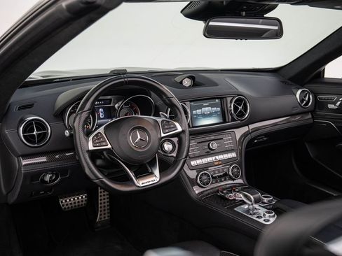 Used 2017 Mercedes-Benz SL 63 AMG image 39