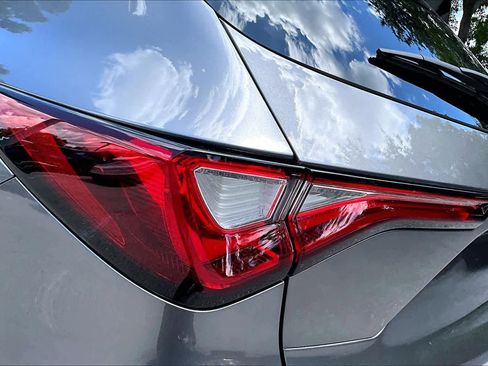 Certified 2024 Acura MDX SH-AWD w/ Technology Package image 29