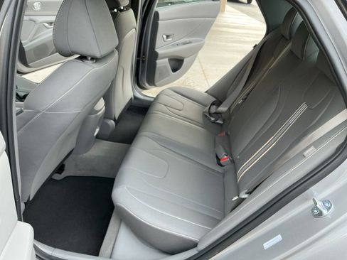 Used 2026 Hyundai Elantra Sport FWD image 13