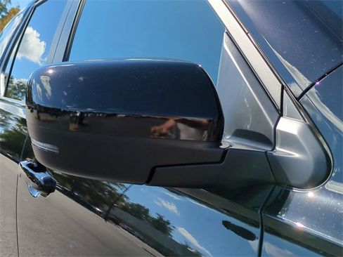 New 2025 Honda Pilot EX-L image 11