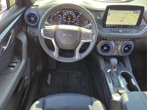 Used 2025 Chevrolet Blazer RS w/ Driver Confidence II Package FWD image 11