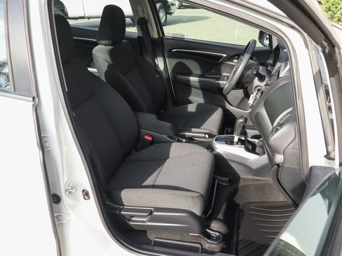 Used 2020 Honda Fit LX image 32