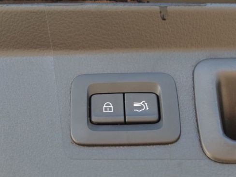 Certified 2025 MAZDA CX-50 2.5 Hybrid w/ Preferred Pkg image 41