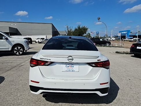 Used 2024 Nissan Sentra SR w/ SR Premium Package image 6