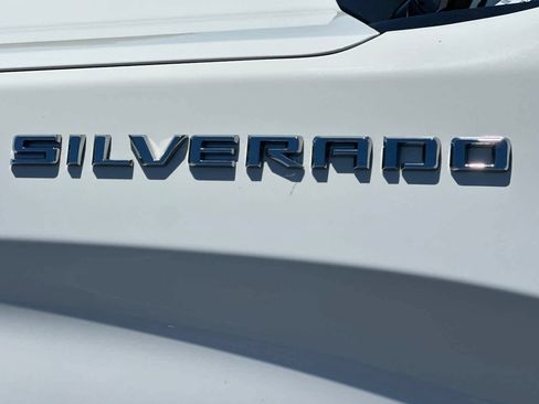 Used 2023 Chevrolet Silverado 1500 LT AWD/4WD image 27