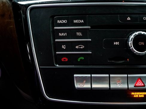 Used 2017 Mercedes-Benz GLS 450 4MATIC image 24