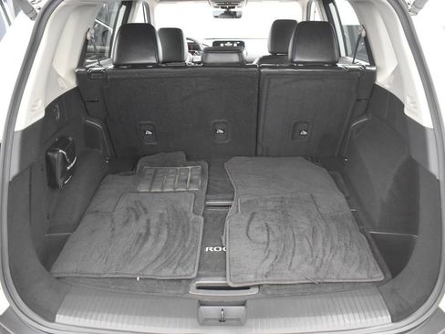 Used 2023 Nissan Rogue SL w/ SL Premium Package image 34