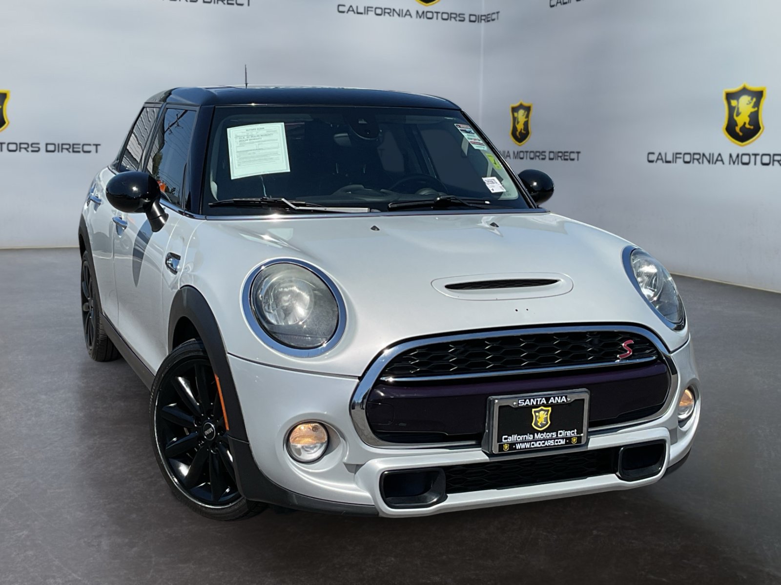 Used 2019 MINI Cooper S FWD image 3
