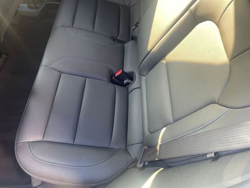 Used 2025 Buick Envista Sport Touring image 36