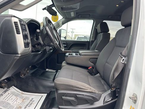 Used 2018 GMC Sierra 2500 SLE w/ Snow Plow Prep Package AWD/4WD image 11