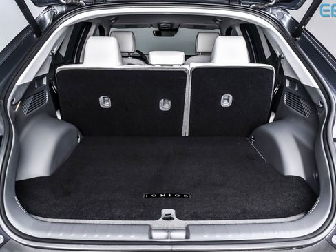 Used 2023 Hyundai Ioniq 5 SEL image 11